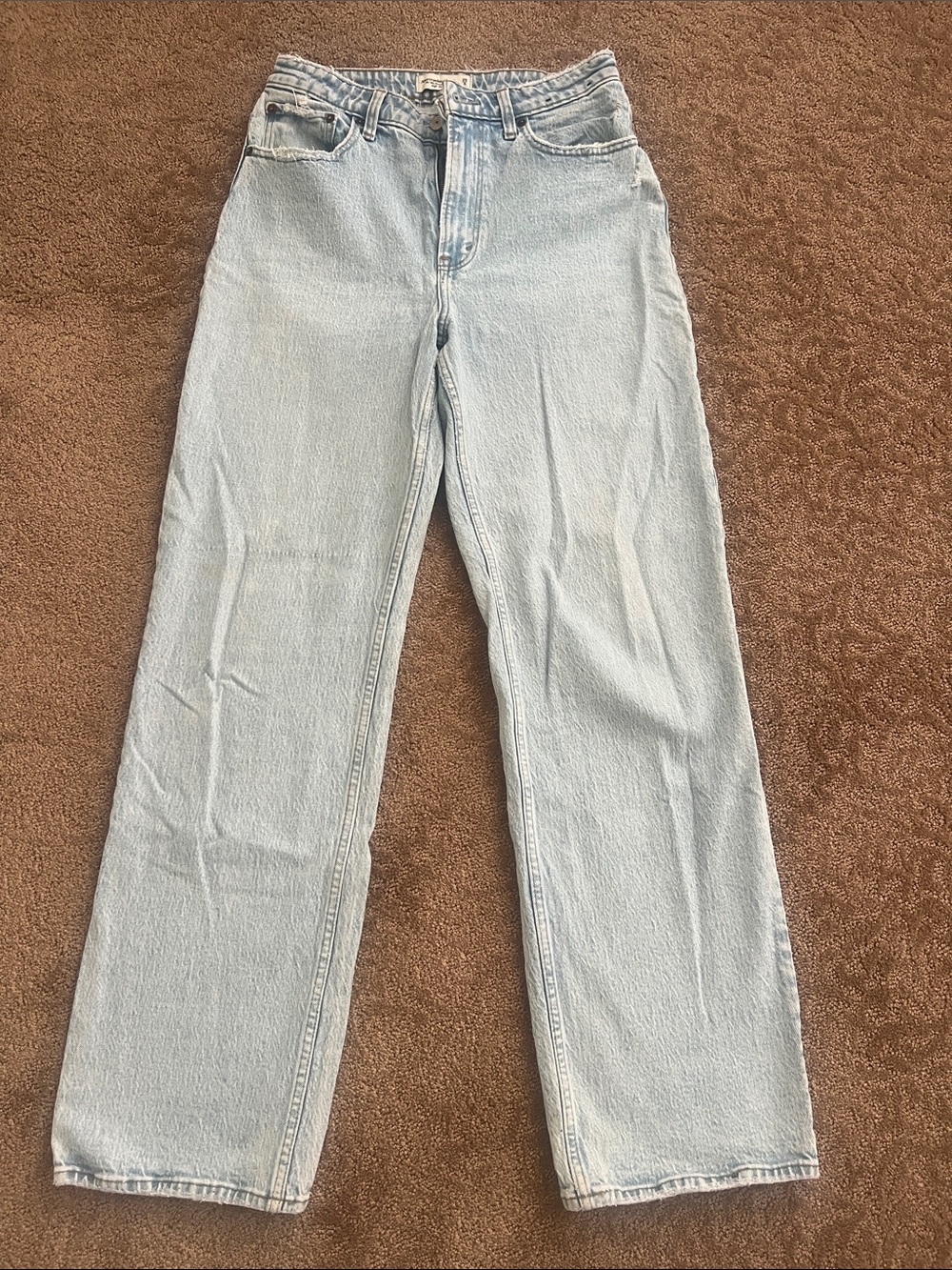 Abercrombie & Fitch Light Wash Curve Love 90s Relaxed High Rise Jeans